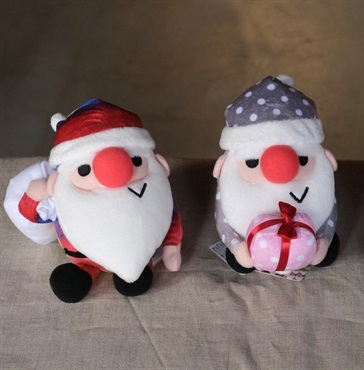 100にんのサンタクロース　サンタぬいぐるみ小